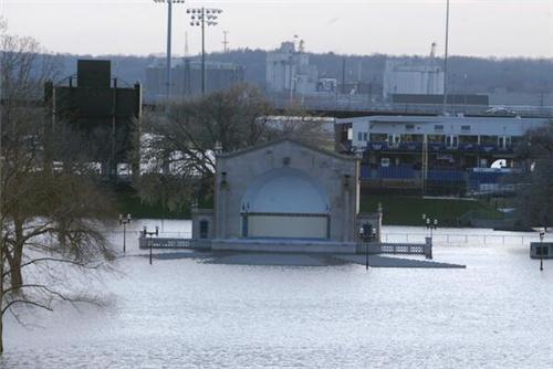 Band shell